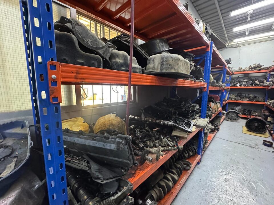 Used Parts — Oil Pans & Filter Housings
